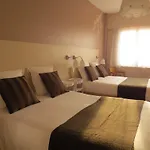 Mini-hôtel Logis L'auberge Du Gros 2*