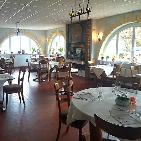 Logis L'auberge Du Gros Inn