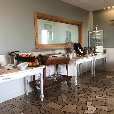 Logis L'auberge Du Gros Estalagem