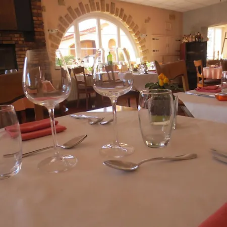 Logis L'auberge Du Gros Estalagem 2*