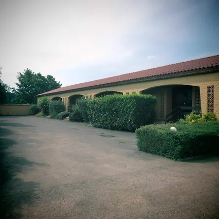 Estalagem Logis L'auberge Du Gros