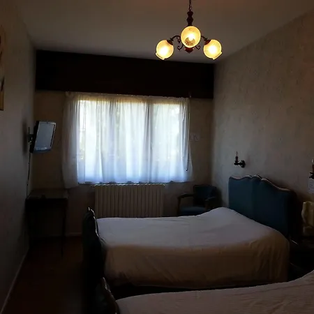 Logis L'auberge Du Gros Inn