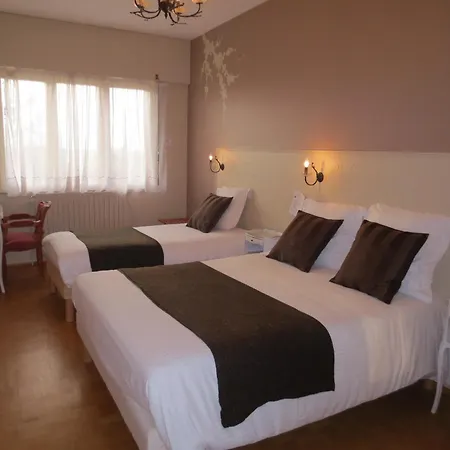 Estalagem Logis L'auberge Du Gros