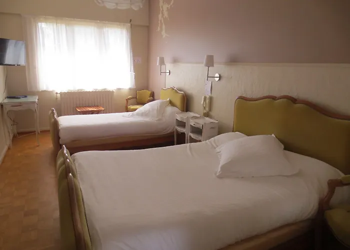 Logis L'auberge Du Gros 宾馆