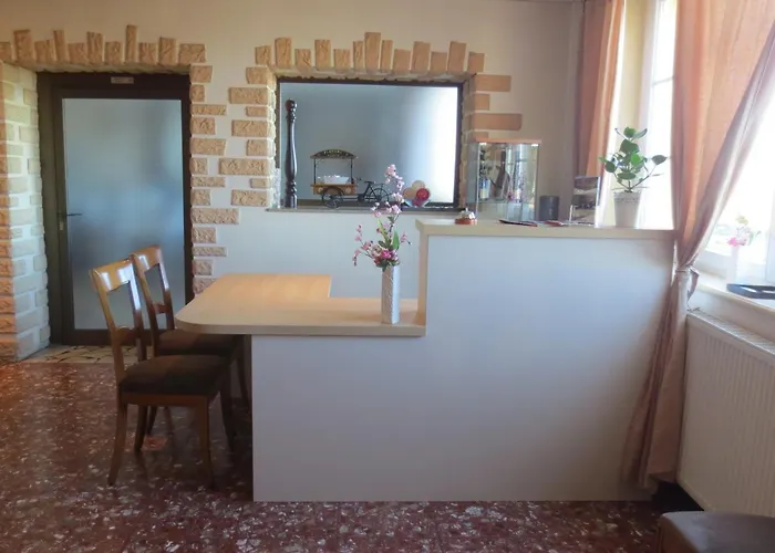 Logis L'auberge Du Gros 2*