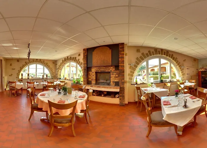 宾馆 Logis L'auberge Du Gros